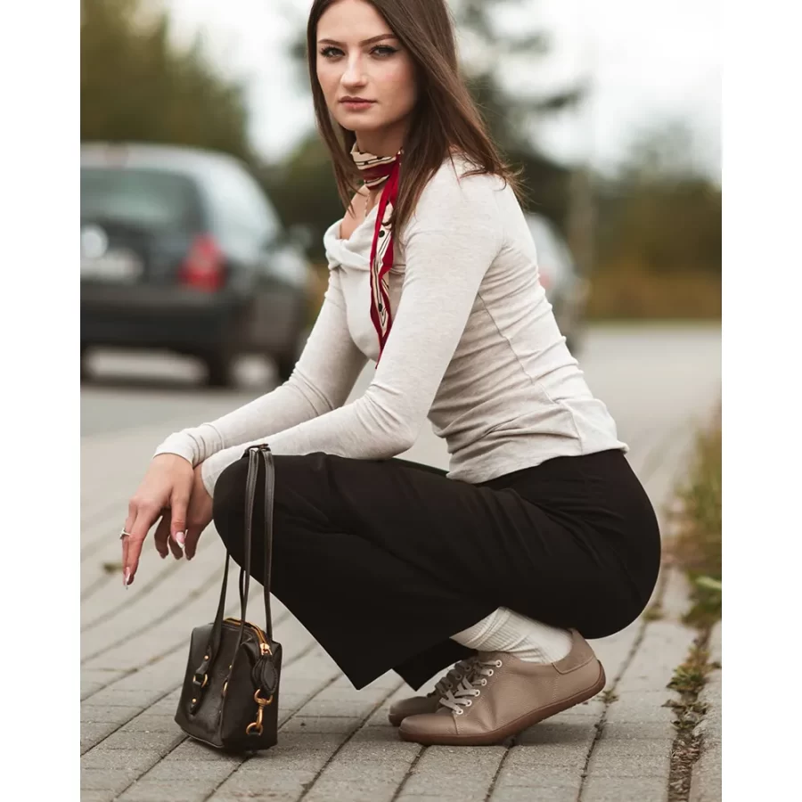 Sneakersy Minimalistyczne "Paris Chic" – Skóra Taupe