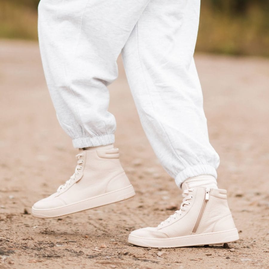 Wysokie Sneakersy "Vanilla Street" – Beżowy Monochrom